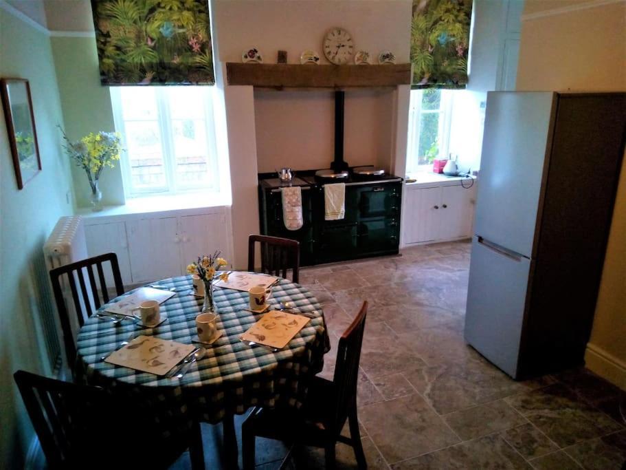 Apartamento Tranquil Getaway Near Brecon Beacons Llandovery Exterior foto
